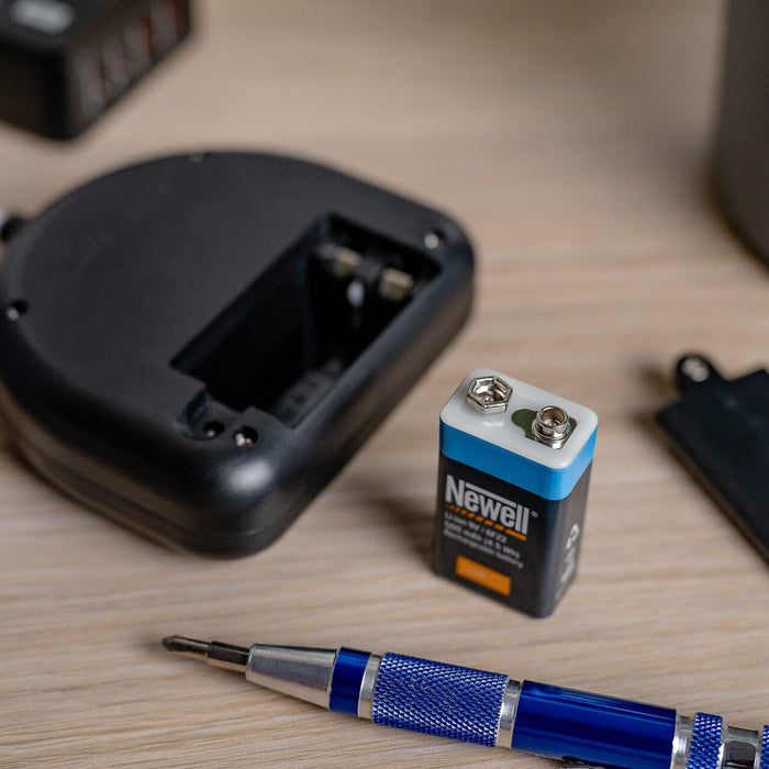 Newell 9V USB-C 500 mAh Rechargeable Battery
