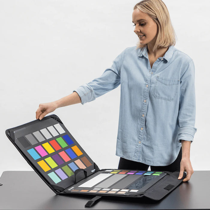 Colorchecker File Calibrite ColorChecker Classic XL with Case — The Flash Centre