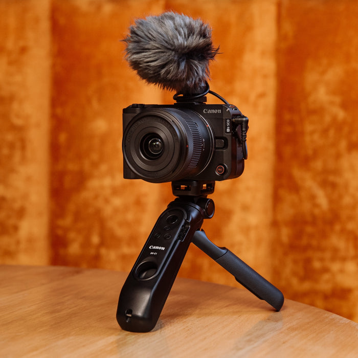 Canon EOS R50 V with RF-S 14-30mm Lens Creator Kit