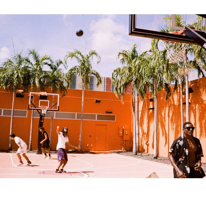 Lomography LomoChrome Metropolis XR 100-400 36-Exposure Colour Negative 35mm 135 Film