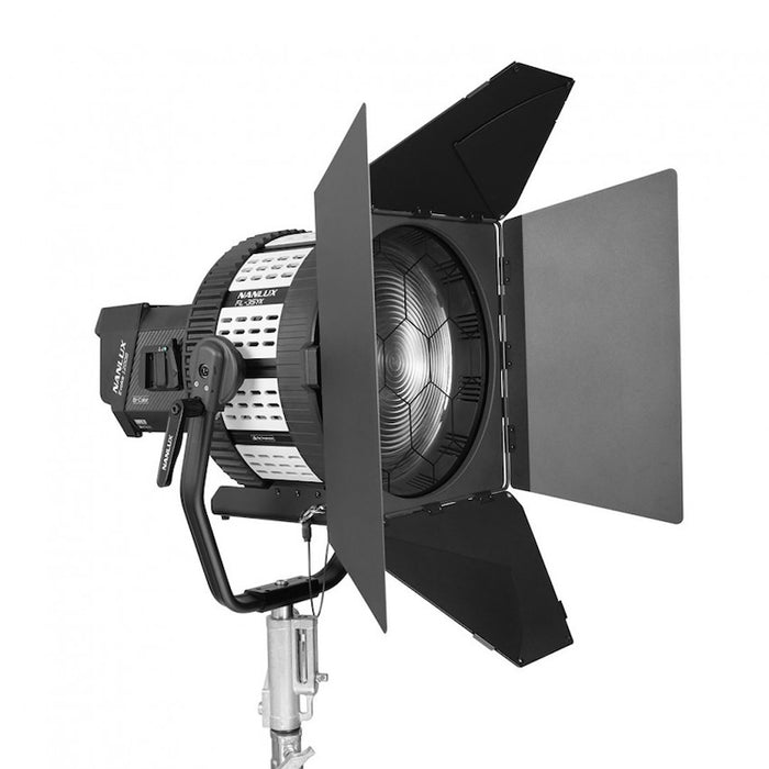 Nanlux Evoke 1200B Spot Light with FL-35YK Fresnel Lens and Flight Case