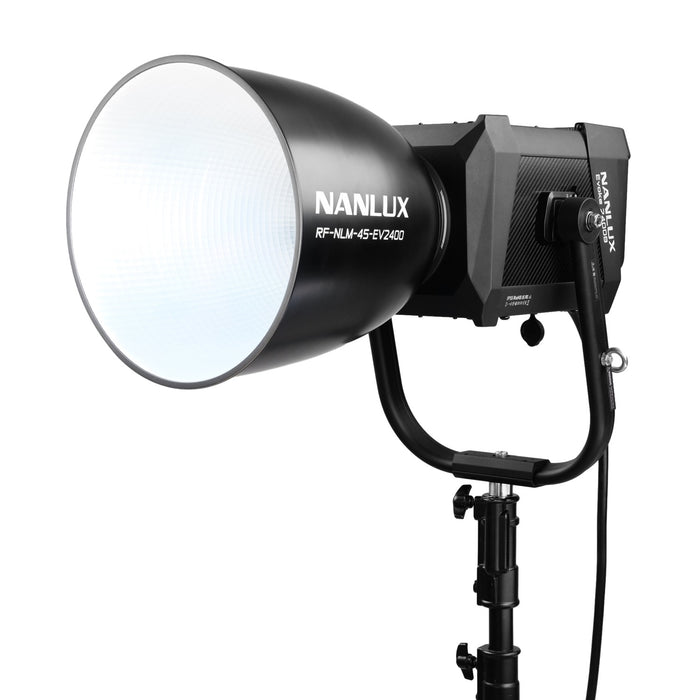 Nanlux Evoke 2400B Bi-Colour Spot Light with Reflector 45° in Flight Case