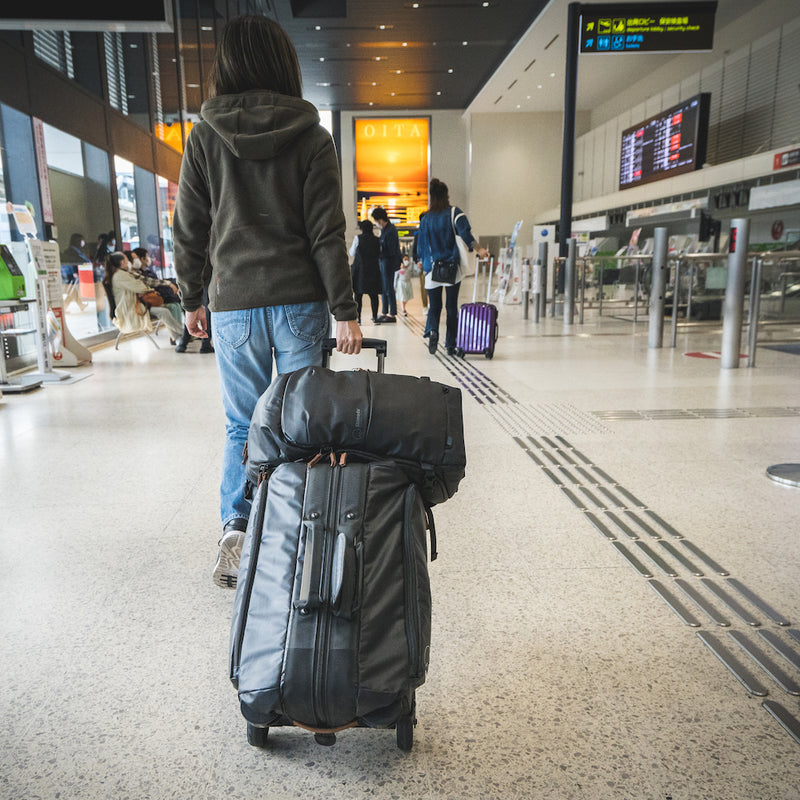 Shimoda Carry-On Roller Bag V2