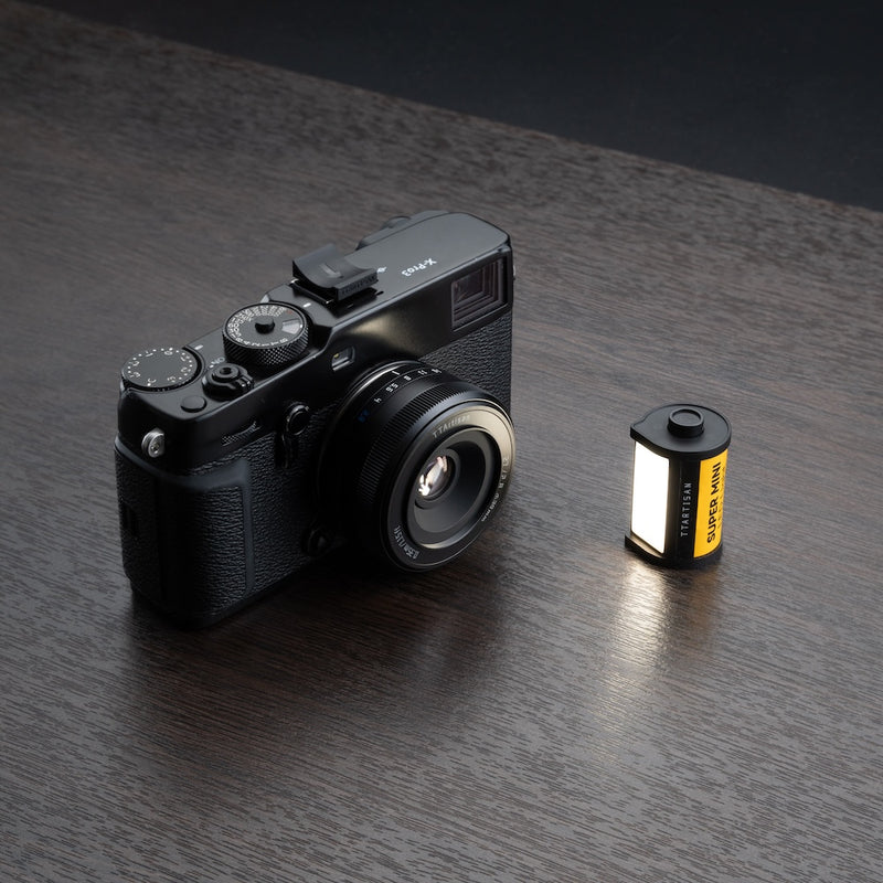 TTArtisan Super Mini Magnetic LED Light