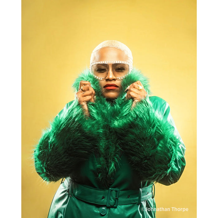 Westcott Wrinkle-Resistant Backdrop 9' x 10' (Select Colour)