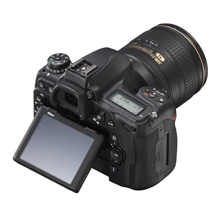 Nikon D780 with AF-S 24-120mm f/4.0G ED VR Lens Kit