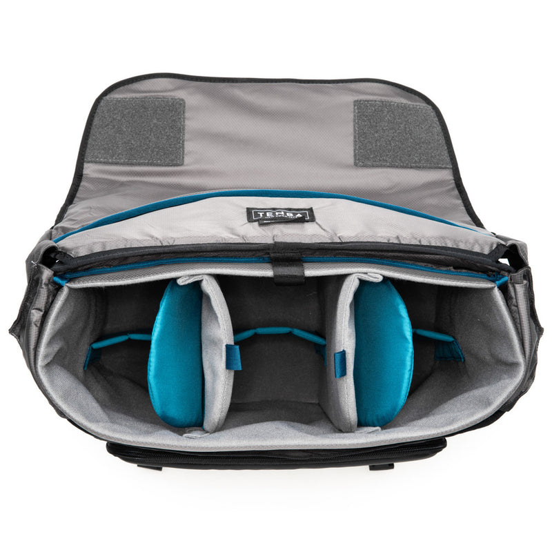 Tenba DNA 16 Pro DSLR Messenger Bag Black